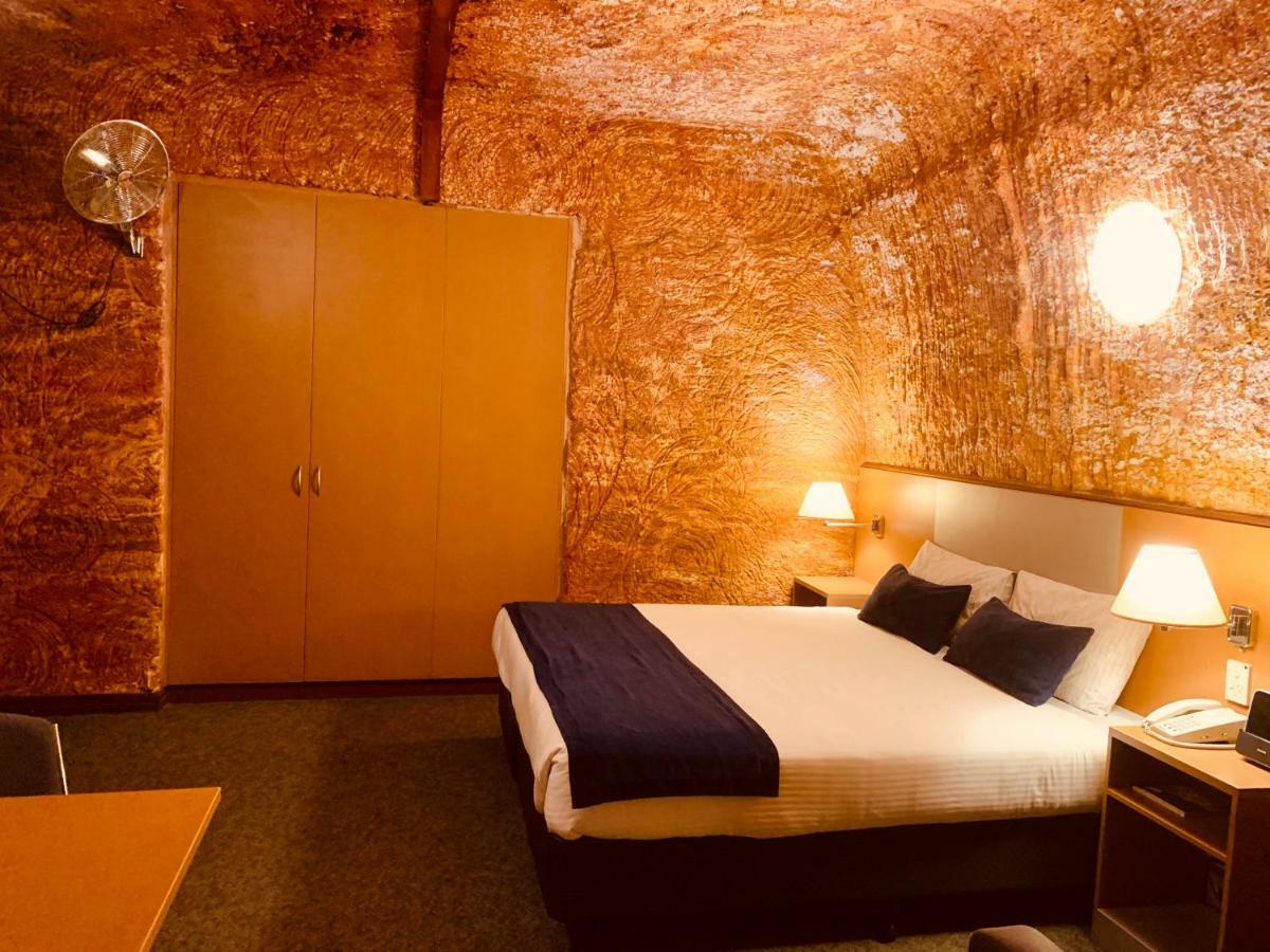 Desert Cave Hotel Coober Pedy Exterior foto